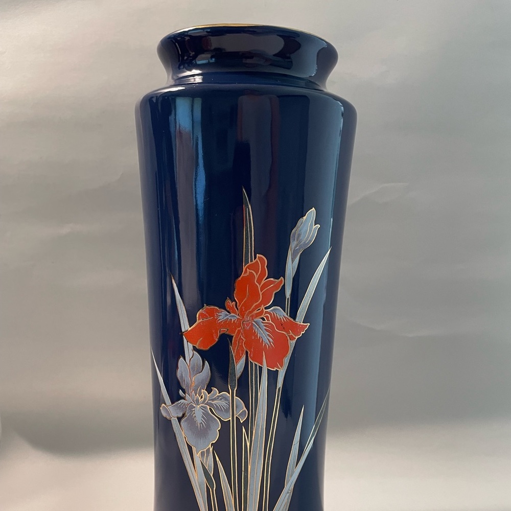 Japanese Cobalt Blue fine china iris floral vase with gold trim